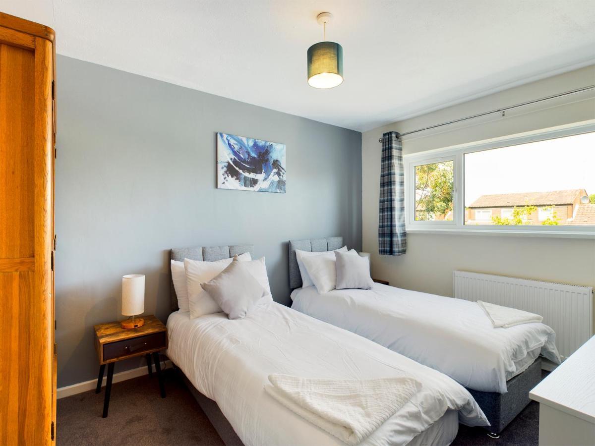 247 Serviced Accommodation In Telford- 3Br House Zewnętrze zdjęcie